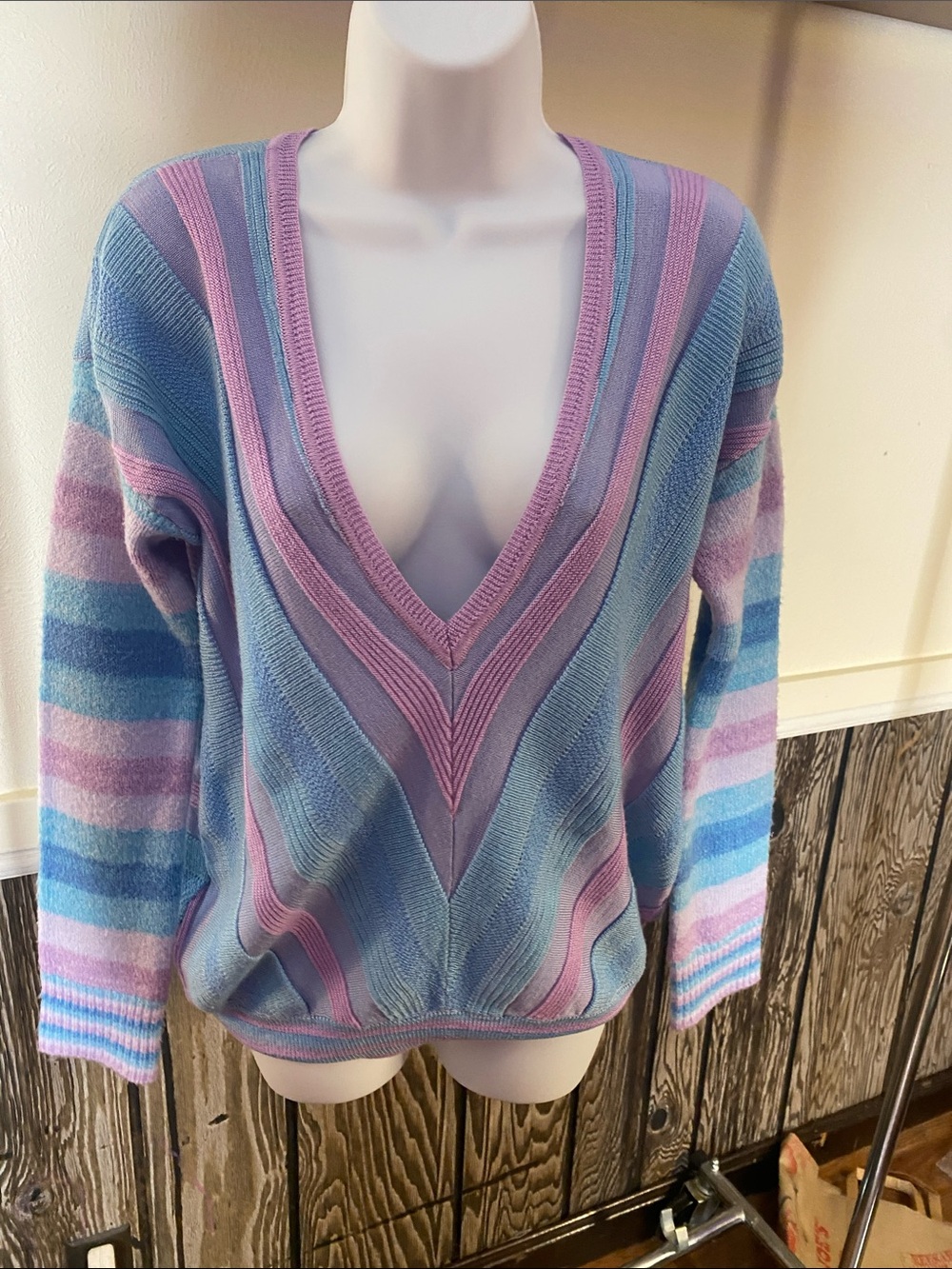 Tularosa Pastel V-Neck Striped Sweater - Lavender & Sky Blue